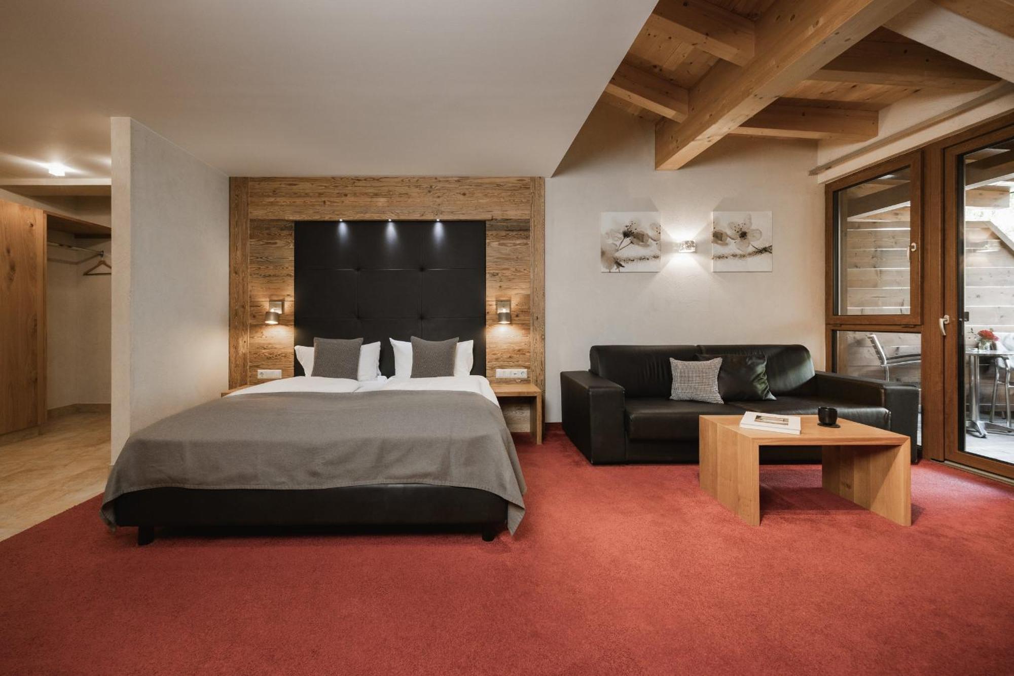 Neueroeffnung Miaflor Familien- & Aktivresort Ried im Oberinntal Ruang foto